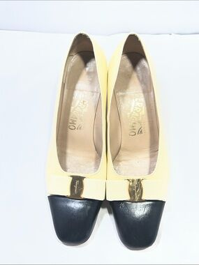 Salvatore Ferragamo  cream and Black Vara Bow Flats